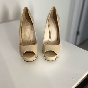 Aldo heels size 6.5